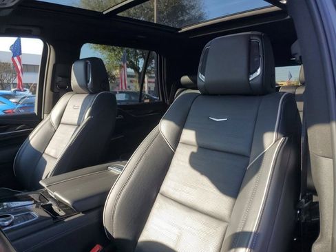 Used 2022 Cadillac Escalade Sport w/ Touring Package image 27