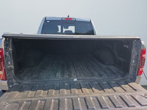 Used 2023 RAM 1500 Big Horn AWD/4WD image 16