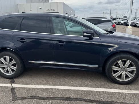 Used 2016 Volvo XC60 T6 w/ Proximity Package image 4