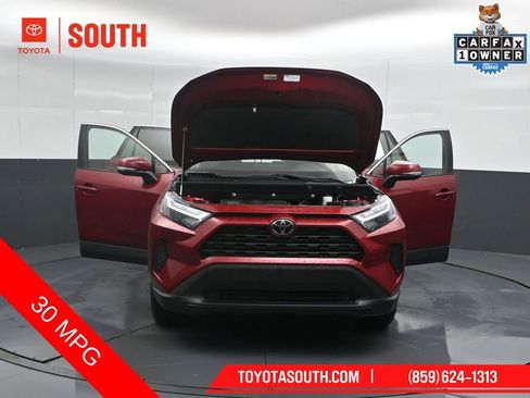 Used 2025 Toyota RAV4 XLE AWD/4WD image 55