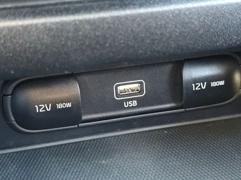 Used 2023 Kia Forte LXS w/ LXS Technology Package image 4