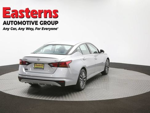 Used 2024 Nissan Altima 2.5 SV FWD image 38