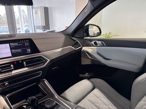Certified 2023 BMW X6 xDrive40i w/ Premium Package image 24