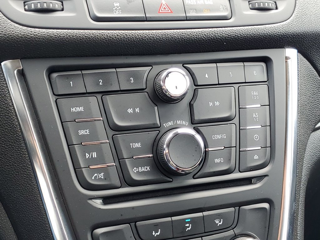 Used 2015 Buick Encore Convenience AWD/4WD image 25