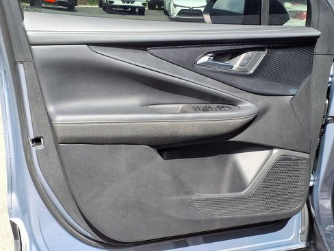 Used 2025 Chevrolet Blazer EV LT FWD image 25
