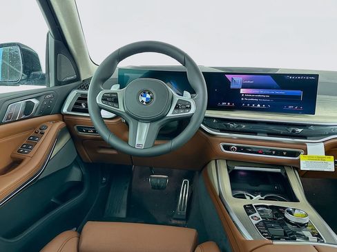 New 2026 BMW X7 xDrive40i w/ Executive Package image 30