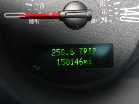 Used 2005 Ford Mustang GT Premium image 20