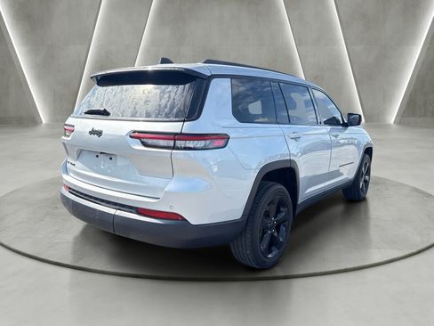 Used 2023 Jeep Grand Cherokee L Laredo AWD/4WD image 7