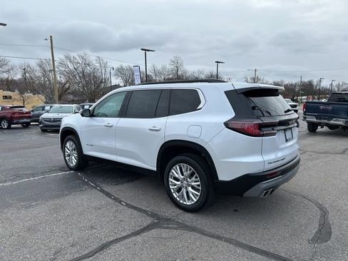 Certified 2024 GMC Acadia Elevation w/ Luxury Package image 7