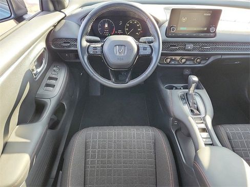 Used 2025 Honda HR-V Sport image 11
