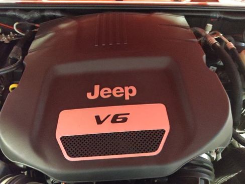 Used 2018 Jeep Wrangler Sport image 30