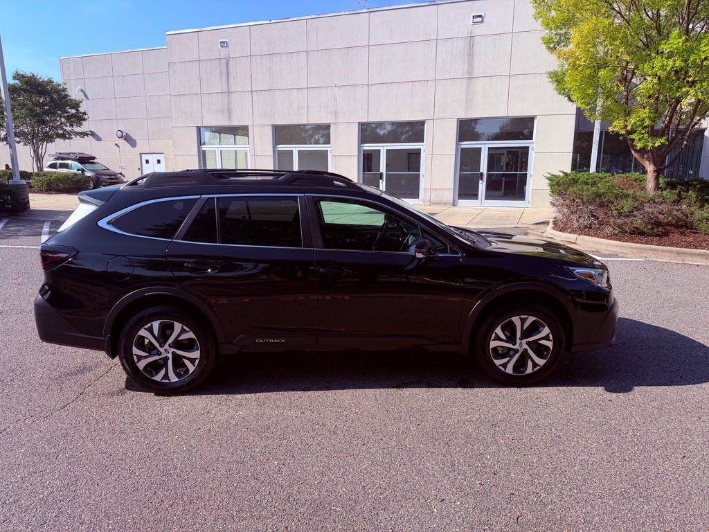 Used 2022 Subaru Outback Limited AWD/4WD image 17