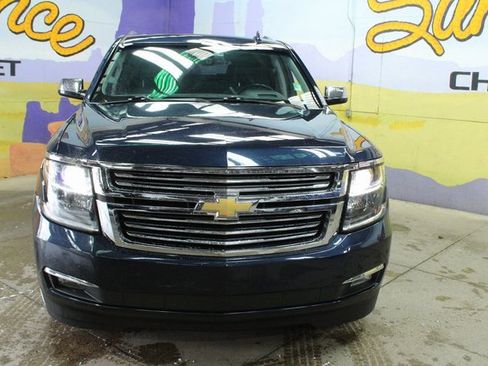 Used 2019 Chevrolet Tahoe Premier image 3
