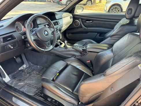 Used 2010 BMW M3 Convertible 2D image 12