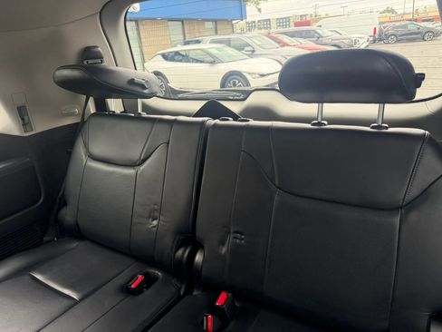 Used 2014 Lexus LX 570 4WD w/ Luxury Package image 28