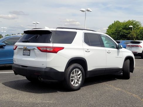 Used 2021 Chevrolet Traverse LT FWD image 5