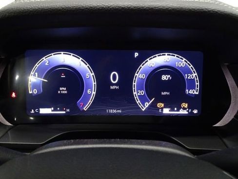 Used 2024 Jeep Grand Cherokee Limited image 27