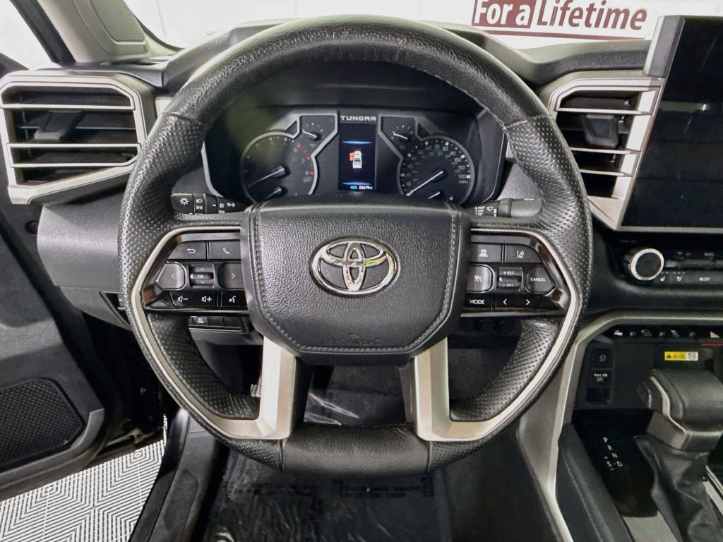 Used 2023 Toyota Tundra Limited AWD/4WD image 21