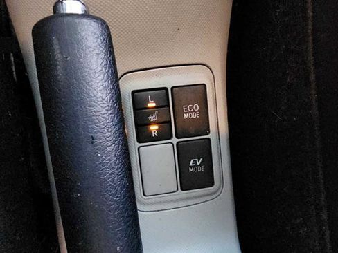 Used 2014 Toyota Prius C Four image 23