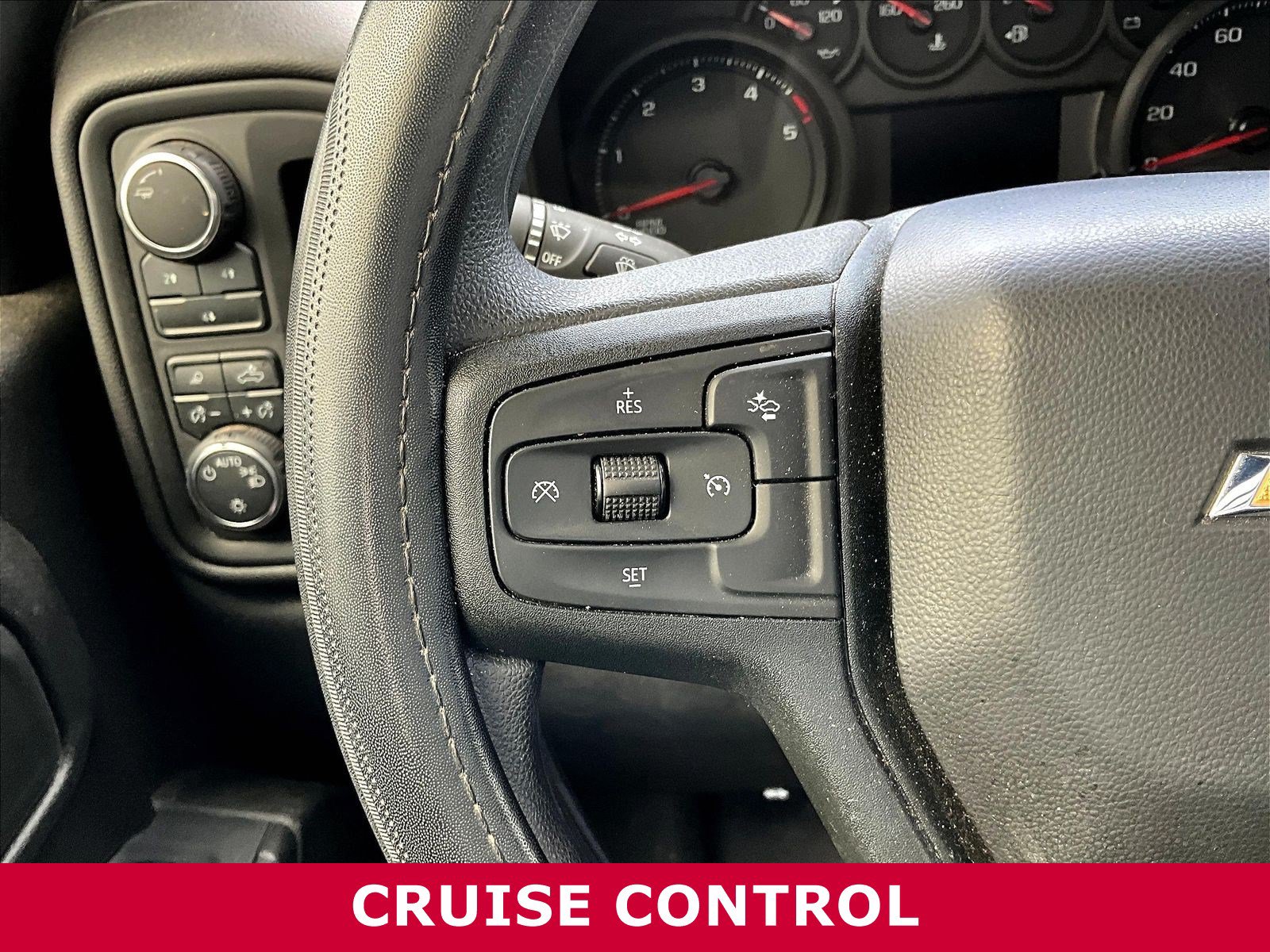 Used 2025 Chevrolet Silverado 2500 Custom w/ Custom Value Package AWD/4WD image 10