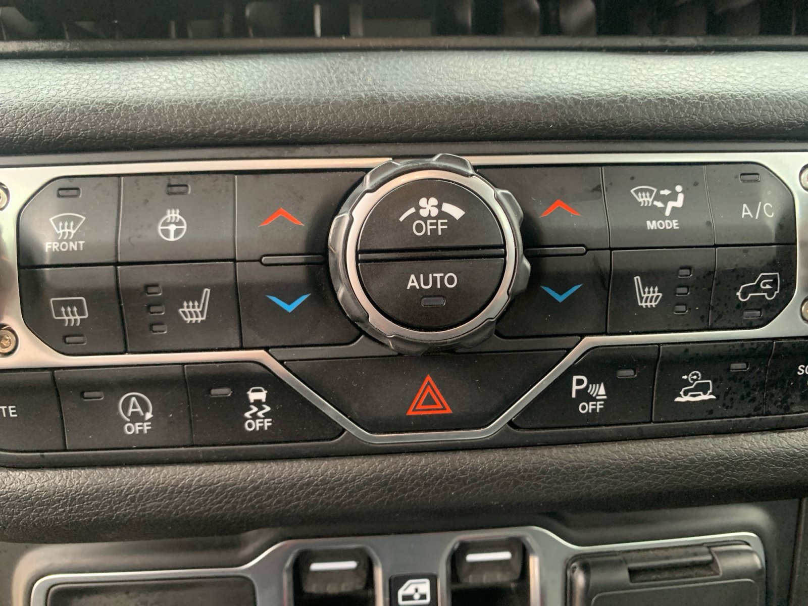 Used 2024 Jeep Gladiator Sport AWD/4WD image 22