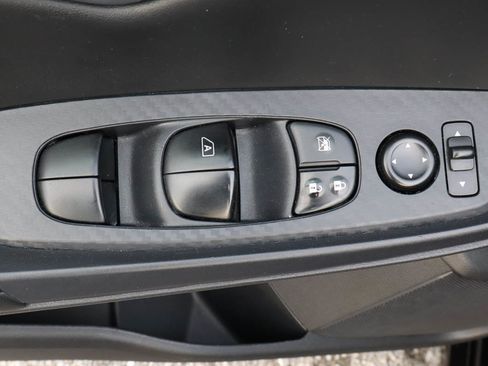 Used 2024 Nissan Sentra SV image 14