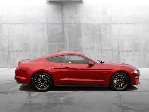 Used 2020 Ford Mustang GT Premium image 5