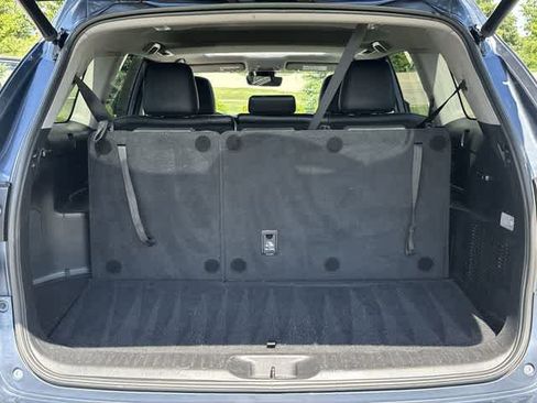 Used 2019 Toyota Highlander XLE AWD/4WD image 26