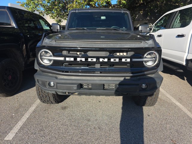 Used 2022 Ford Bronco Outer Banks w/ Sasquatch Package AWD/4WD image 2
