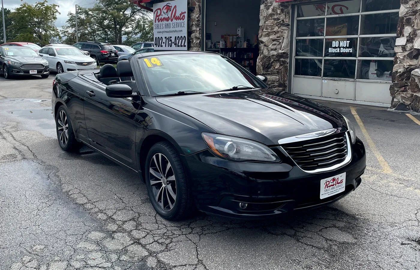 Used 2014 Chrysler 200 S FWD image 1