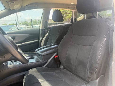 Used 2020 Nissan Murano SV FWD image 11
