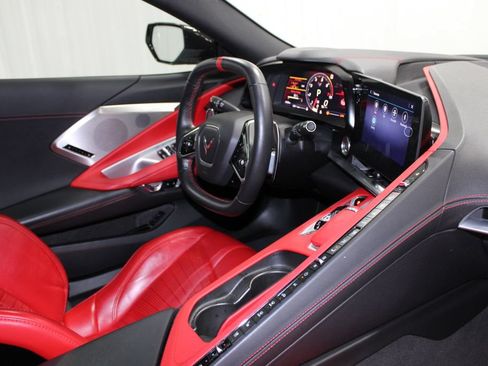 Used 2021 Chevrolet Corvette Stingray Preferred Conv w/ Z51 Performance Package RWD image 21