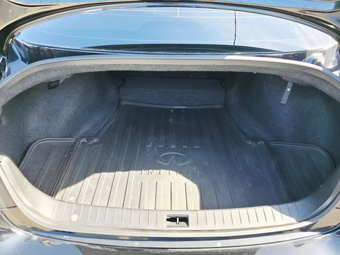 Used 2019 INFINITI Q50 Luxe w/ Essential Package (3.0T Luxe) AWD/4WD image 13