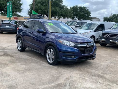 Used 2016 Honda HR-V EX image 4