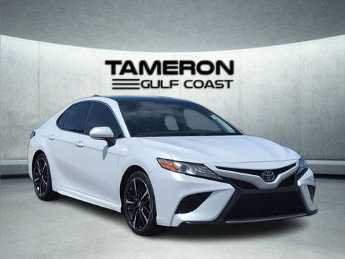 Used 2019 Toyota Camry XSE image 9