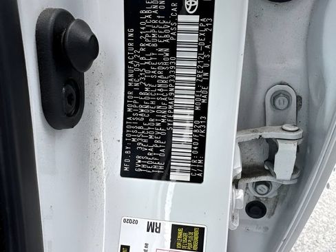 Used 2022 Toyota Corolla LE FWD image 27