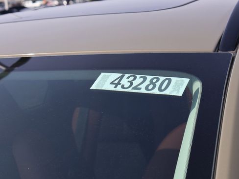 New 2025 MAZDA CX-30 Carbon image 27