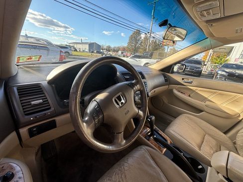 Used 2005 Honda Accord EX-L image 11