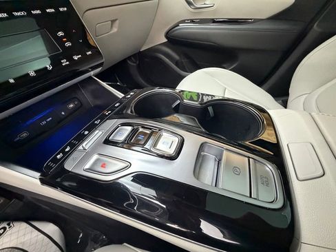 Used 2023 Hyundai Tucson Limited image 19