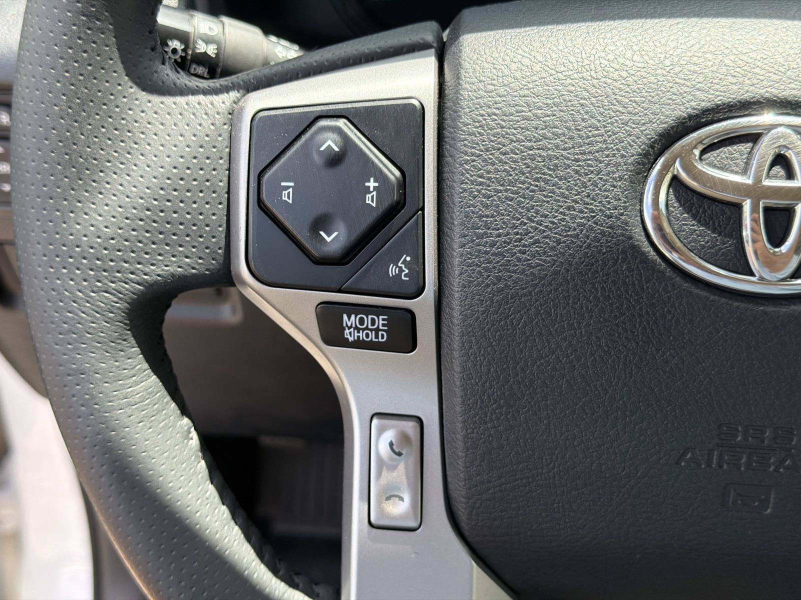 Used 2020 Toyota 4Runner SR5 Premium AWD/4WD image 25
