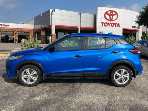 Used 2024 Nissan Kicks S FWD image 8
