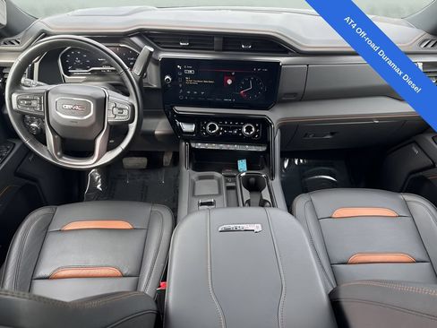 Used 2024 GMC Sierra 2500 AT4 w/ AT4 Preferred Package AWD/4WD image 18
