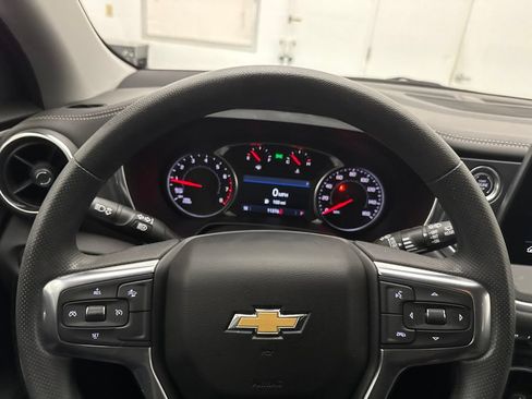 Used 2025 Chevrolet Blazer LT w/ Convenience Package FWD image 15