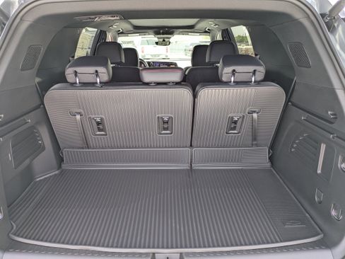 New 2026 Chevrolet Traverse Z71 w/ Enhanced Driving Package AWD/4WD image 14