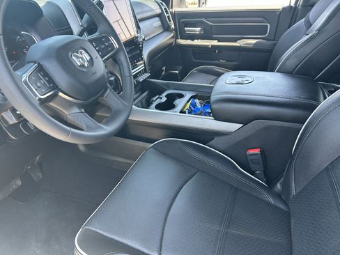 Used 2025 RAM 2500 Laramie AWD/4WD image 26