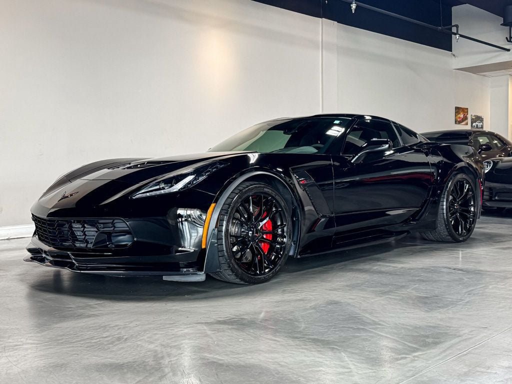 Used 2017 Chevrolet Corvette Z06 RWD image 3