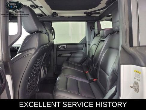 Used 2025 Ford Bronco Badlands AWD/4WD image 14