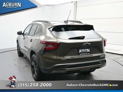 Used 2024 Chevrolet Trax ACTIV FWD image 13