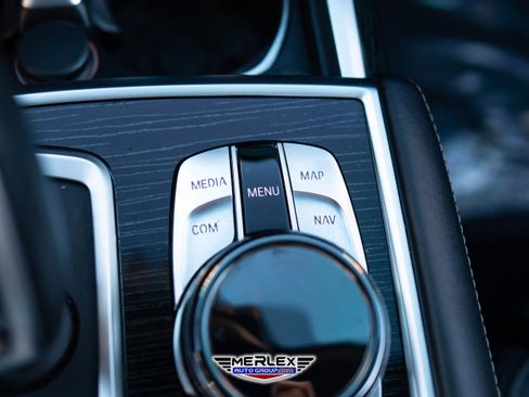 Used 2020 BMW 750i xDrive w/ Executive Package image 39