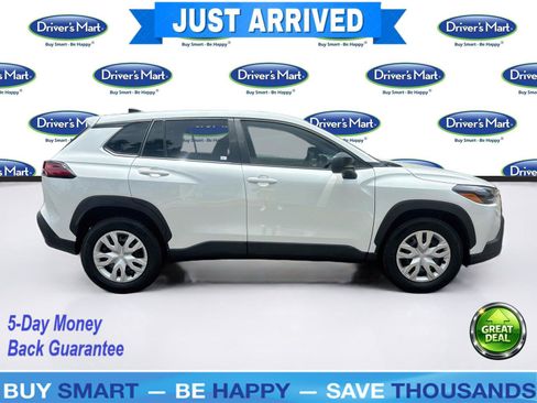 Used 2026 Toyota Corolla Cross L FWD image 1